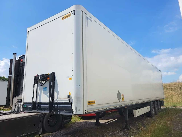 2022 wielton ns-3 trailer - afbeelding 1 van  13