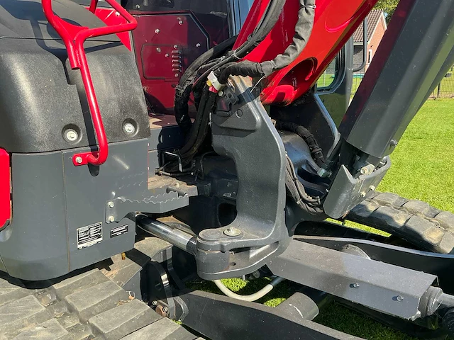 2022 yanmar sv-100-2a-2pb rupsgraafmachine - afbeelding 17 van  45