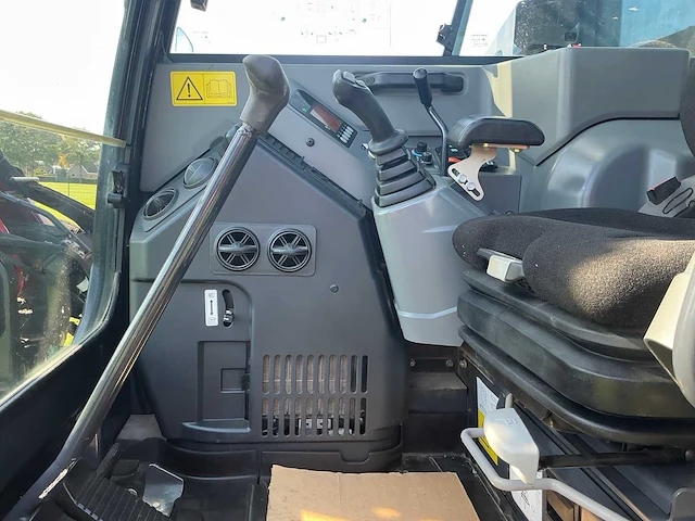 2022 yanmar sv-100-2a-2pb rupsgraafmachine - afbeelding 21 van  45