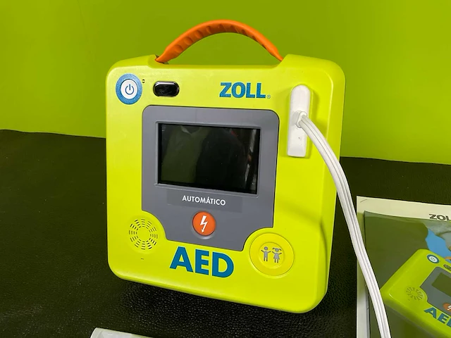 2022 zoll aed3 defibrillator (3x) - afbeelding 3 van  9