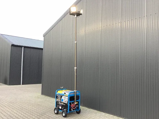 2023 - 4-in-1 mobiel werkstation (lastoestel+generator+compressor+lichtmast) - afbeelding 12 van  33