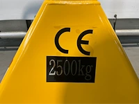 2023 - hpt-a - 2500 - hand hydraulische palletwagen geel - afbeelding 4 van  14