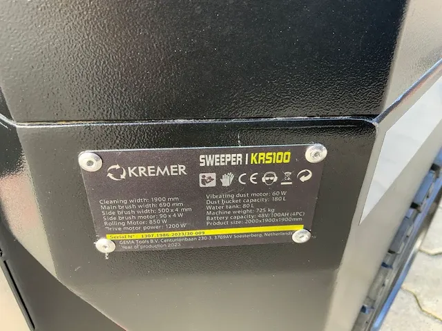 2023 - kremer - krs100 - cabine veegmachine - afbeelding 21 van  25
