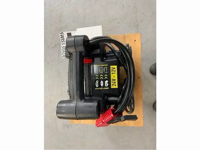 2023 - stahltech - 12/24 volt - startbooster - afbeelding 11 van  17