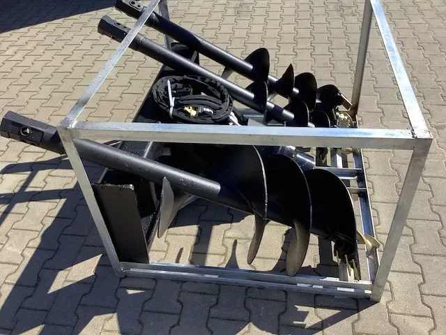 2023 - wolverine - model 1000/200 - set hydraulische grondboren schranklader - afbeelding 3 van  13