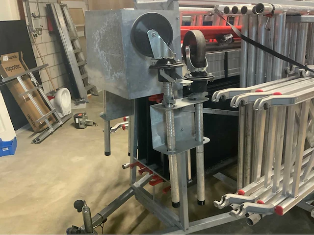 2023 altrex steigeraanhanger deluxe met altrex steiger rs tower 52-s 8.2m - afbeelding 3 van  35