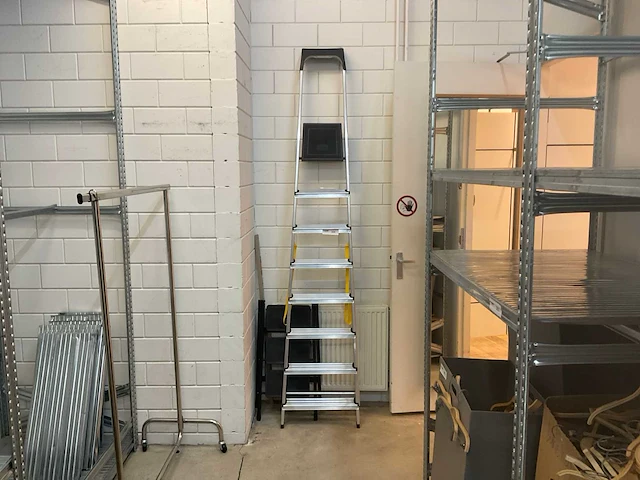 2023 alumexx trap - afbeelding 1 van  4