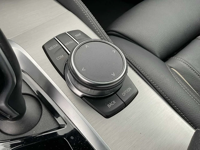 2023 bmw 5-serie 530e m sport personenauto - afbeelding 32 van  63