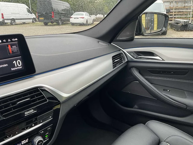 2023 bmw 5-serie 530e m sport personenauto - afbeelding 35 van  63