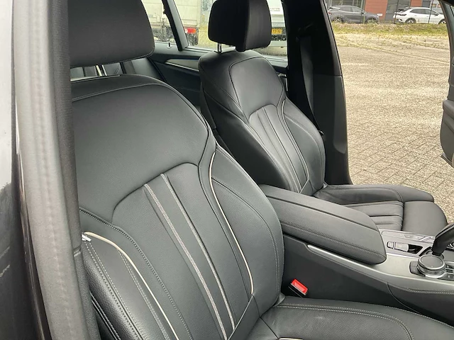 2023 bmw 5-serie 530e m sport personenauto - afbeelding 43 van  63