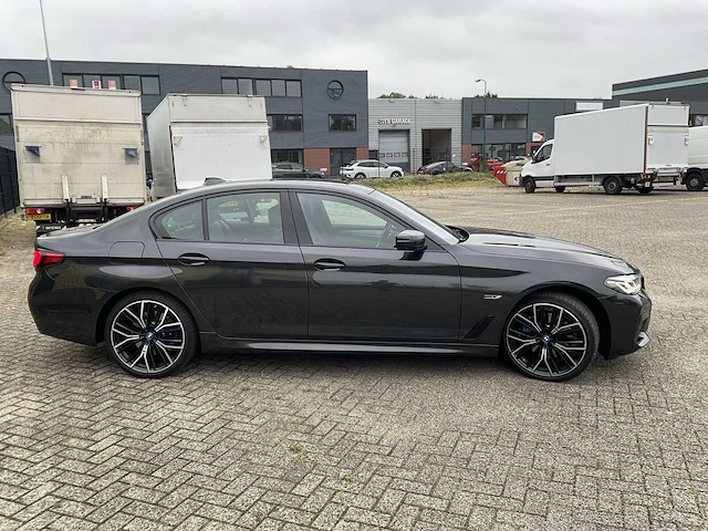 2023 bmw 5-serie 530e m sport personenauto - afbeelding 34 van  63