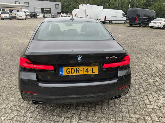 2023 bmw 5-serie 530e m sport personenauto - afbeelding 45 van  63