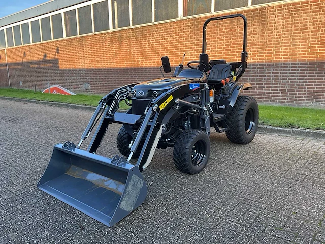 2023 captain 263 bagheera 4wd minitractor + voorlader - afbeelding 1 van  28