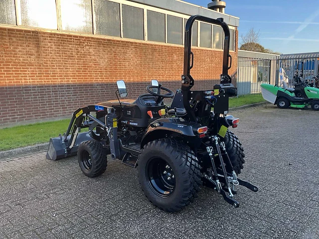 2023 captain 263 bagheera 4wd minitractor + voorlader - afbeelding 16 van  28