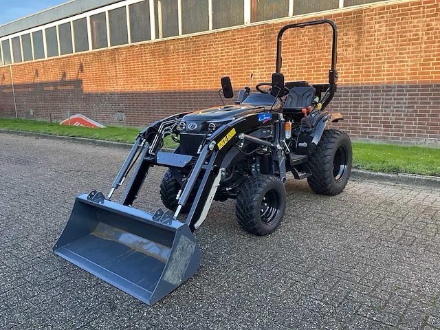 2023 captain 263 bagheera 4wd minitractor + voorlader - afbeelding 12 van  28