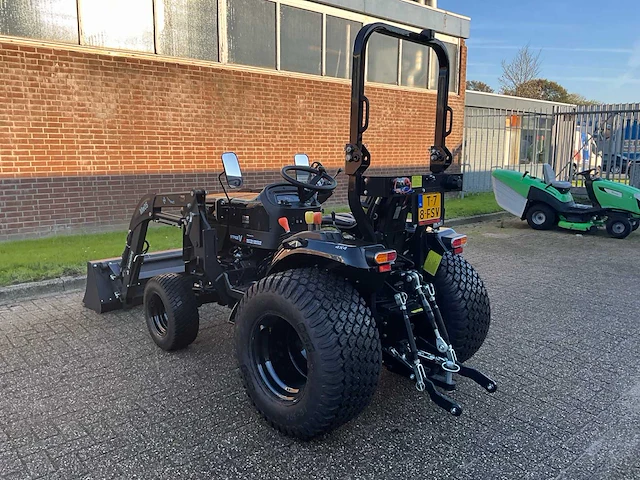 2023 captain 263 bagheera 4wd minitractor + voorlader - afbeelding 17 van  29