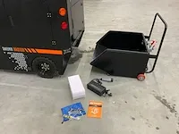 2023 daewoo das100 cabine veegmachine - afbeelding 6 van  26