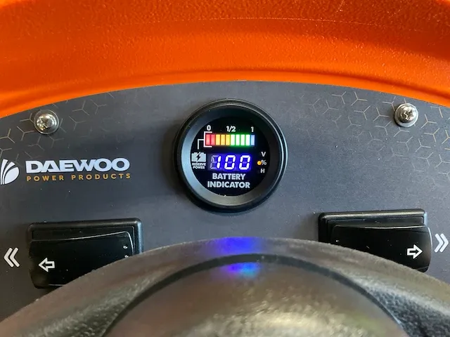 2023 daewoo das100 veegmachine met cabine - afbeelding 24 van  40