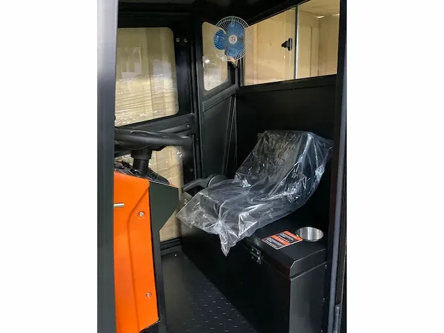 2023 daewoo das100 veegmachine met cabine - afbeelding 37 van  40