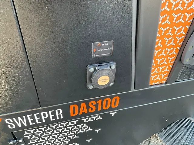 2023 daewoo das100 veegmachine met cabine - afbeelding 21 van  40