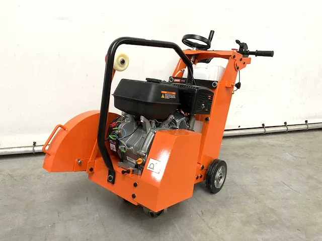 2023 daewoo datmf20-4 - benzine vloerzaagmachine - afbeelding 12 van  13