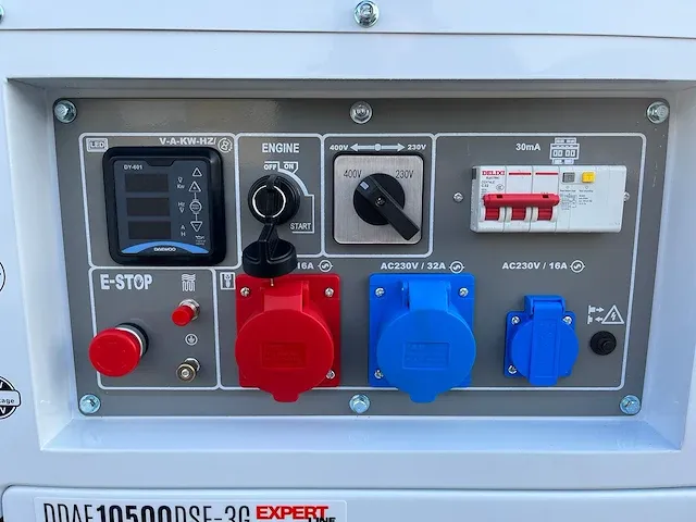 2023 daewoo generator/aggregaat 230/380v diesel - afbeelding 27 van  28