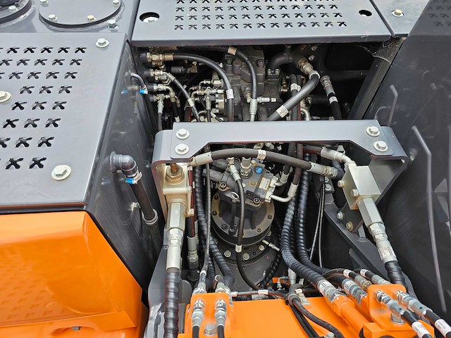 2023 develon dx140lc rupsgraafmachine - afbeelding 13 van  30
