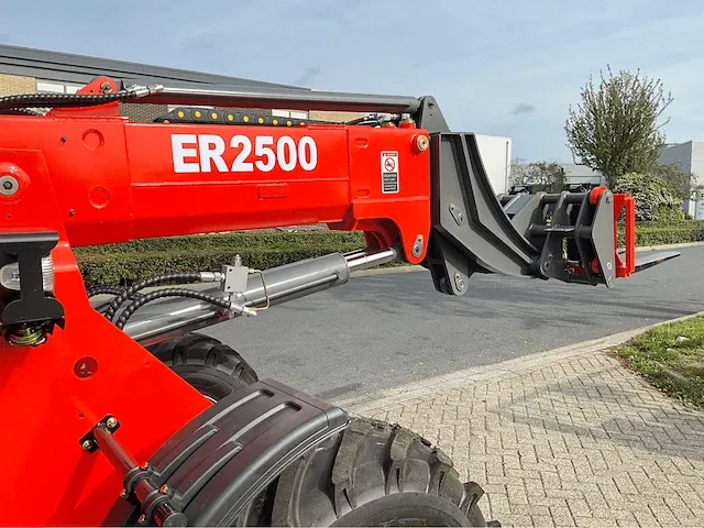 2023 everun er2500 4wd telescopische wiellader - afbeelding 8 van  46