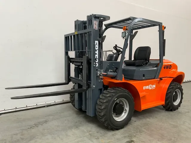 2023 everun ertf30 2.5t vorkheftruck 4wd triple mast 3m - afbeelding 29 van  30