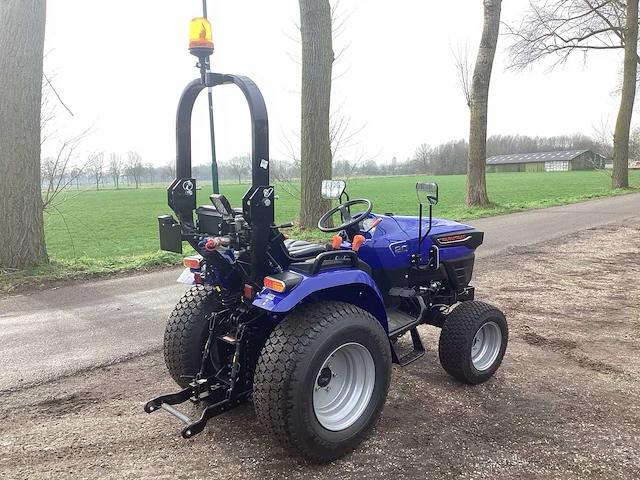 2023 farmtrac 20 vierwielaangedreven landbouwtractor - afbeelding 9 van  14