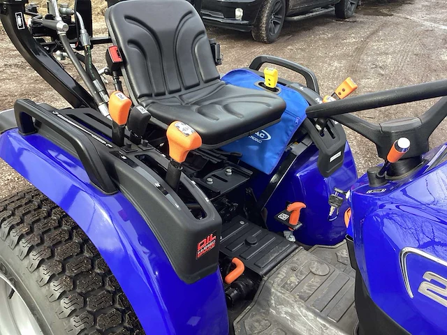 2023 farmtrac 20 vierwielaangedreven landbouwtractor - afbeelding 13 van  14