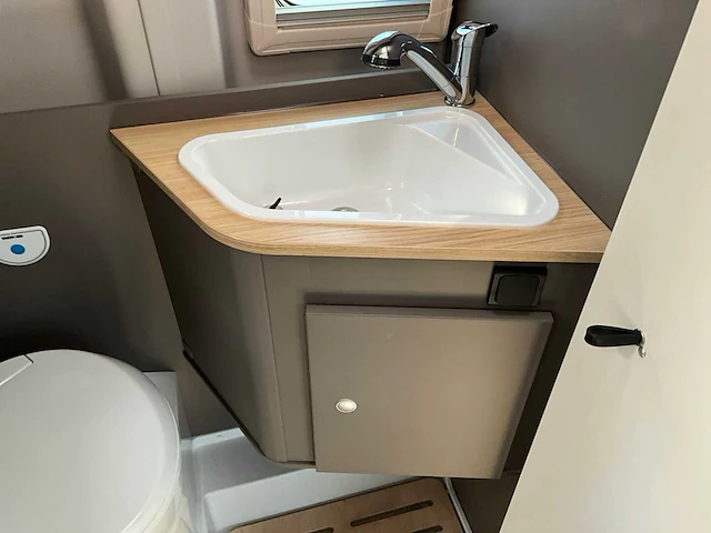 2023 ford transit lmc innovan c590 camper - afbeelding 27 van  42