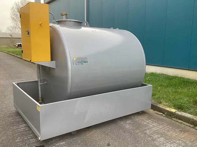 2023 fuel solution demo serbatoi 3000 brandstoftank - afbeelding 8 van  13