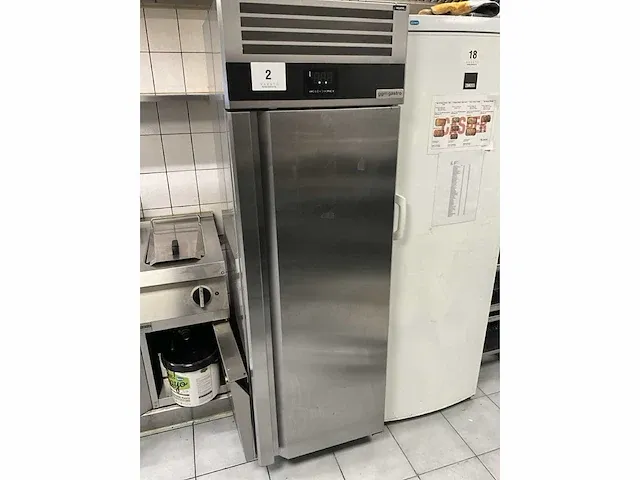 2023 ggm gastro tksf664 vriezer - afbeelding 1 van  4