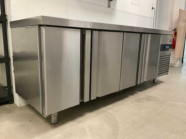 2023 ggmgastro premium gtf227nd-ef 4-deurs rvs vrieswerkbank - afbeelding 8 van  9