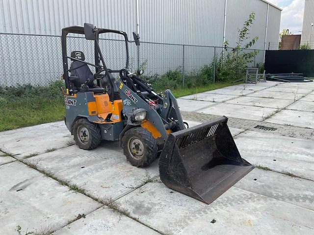 2023 giant g1200 minishovel - afbeelding 23 van  24