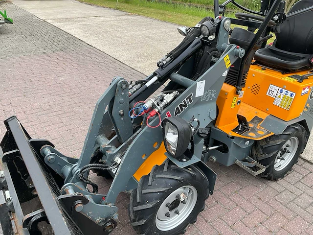 2023 giant g1200 minishovel - afbeelding 16 van  17