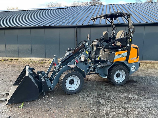 2023 giant g2200 x-tra hd shovel - afbeelding 1 van  33