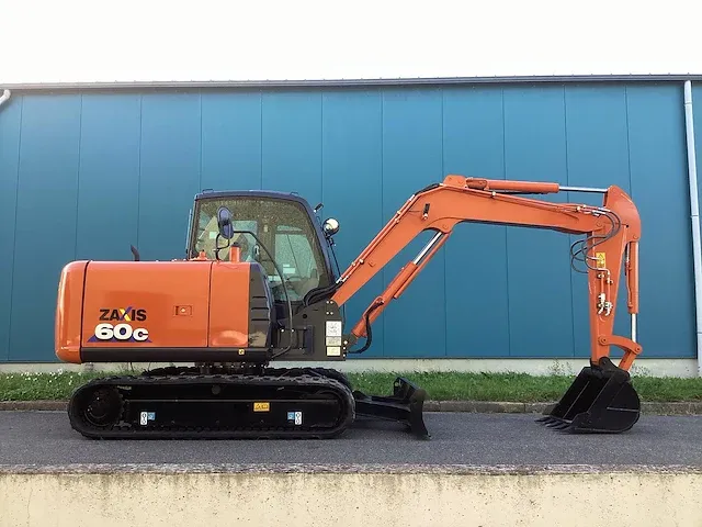 2023 hitachi zx60c minigraafmachine - afbeelding 12 van  20