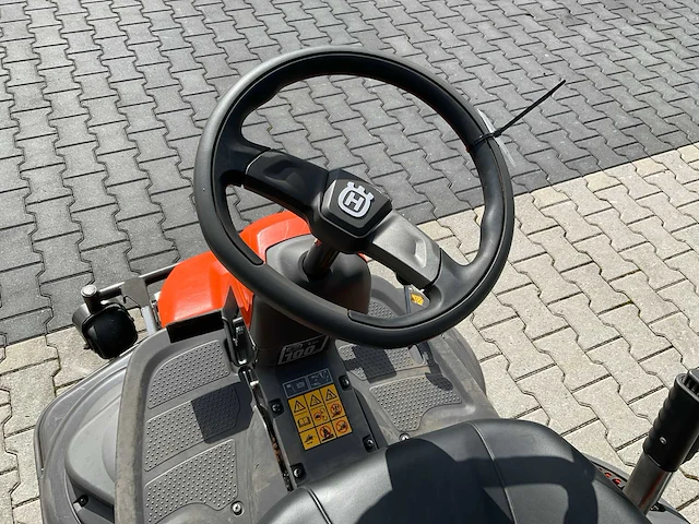 2023 husqvarna rc 320ts awd zitmaaier - afbeelding 2 van  14