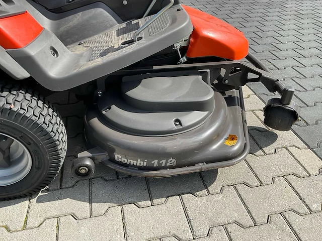 2023 husqvarna rc 320ts awd zitmaaier - afbeelding 13 van  14