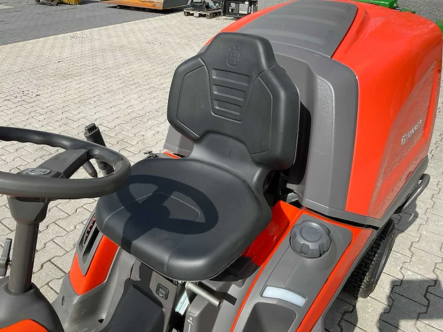 2023 husqvarna rc 320ts awd zitmaaier - afbeelding 14 van  14