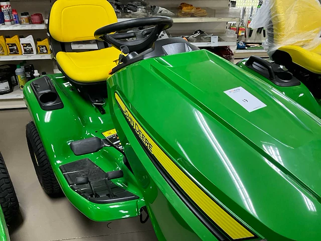 2023 john deere x350 tuintrekker / zitmaaier - afbeelding 7 van  15