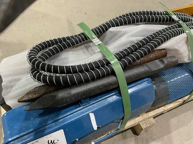 2023 jpc ht12c graafmachine met hydraulische breekhamer en bakken - afbeelding 18 van  30