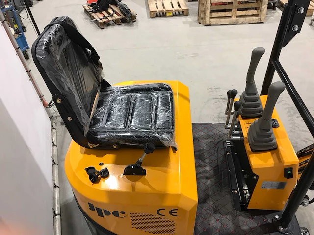 2023 jpc ht12c graafmachine met hydraulische breekhamer en extra bakken - afbeelding 9 van  30