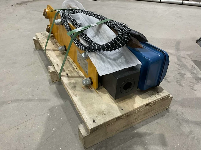 2023 jpc ht12c graafmachine met hydraulische breekhamer en extra bakken - afbeelding 19 van  30