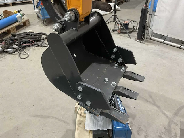 2023 jpc ht12c graafmachine met hydraulische breekhamer en extra bakken - afbeelding 24 van  30