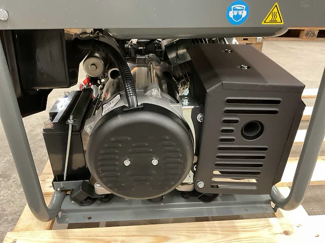 2023 kärcher pgg 8/3 benzine generator - afbeelding 5 van  7