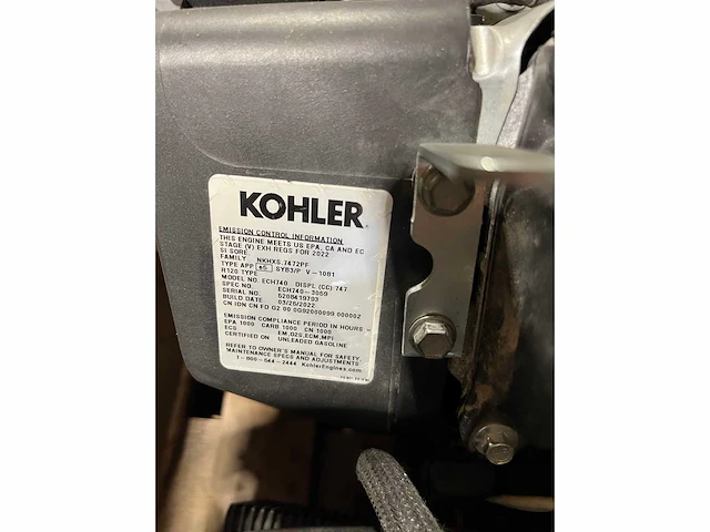 2023 kohler ech740-3059 motor (2x) - afbeelding 3 van  4