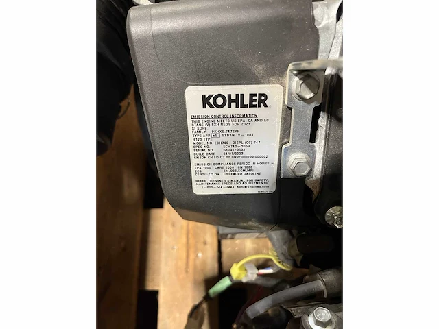 2023 kohler ech740-3059 motor (2x) - afbeelding 4 van  4